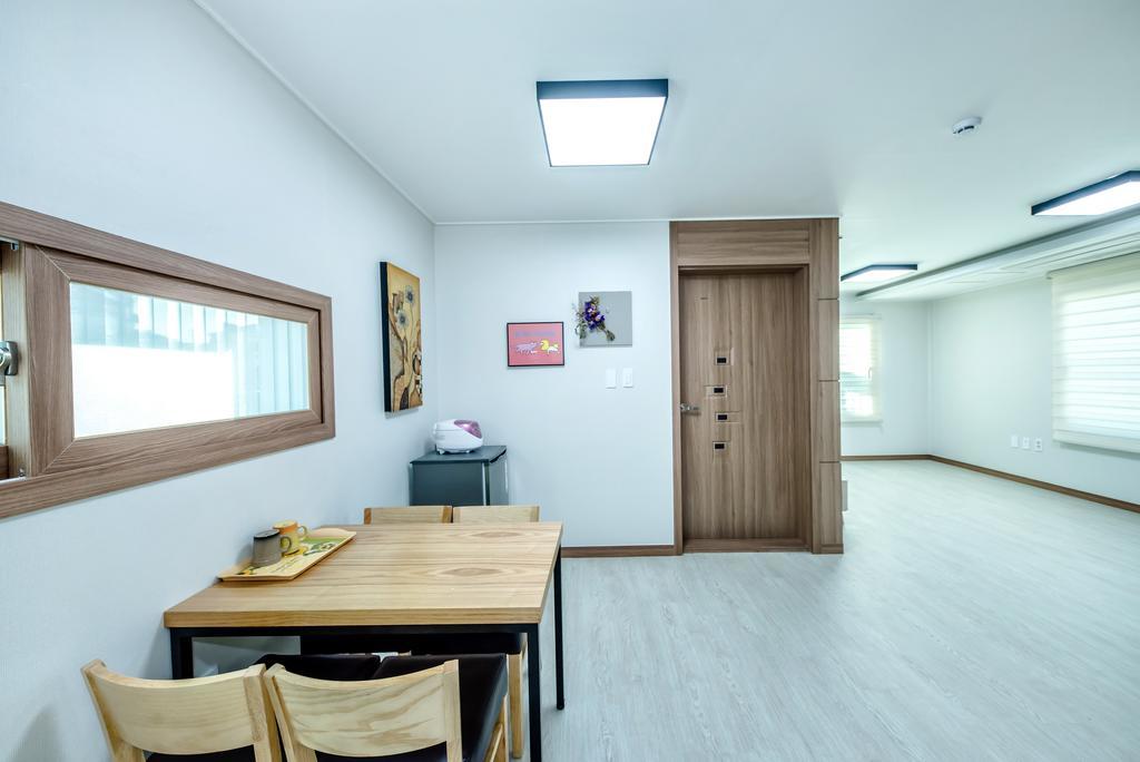 ホテル Holcae House 済州市 エクステリア 写真