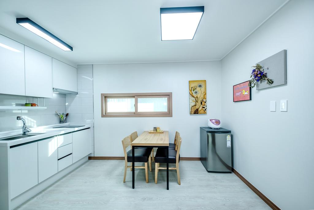 ホテル Holcae House 済州市 エクステリア 写真